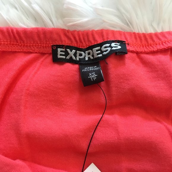 NWT Express Coral Ruffle Romper - Picture 4 of 5